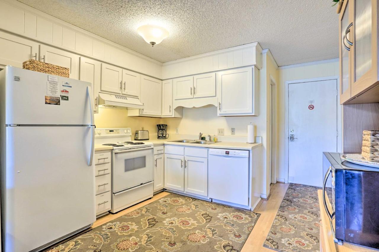 Isle Of Palms Condo With Pool Access Walk To Beach! Eksteriør bilde